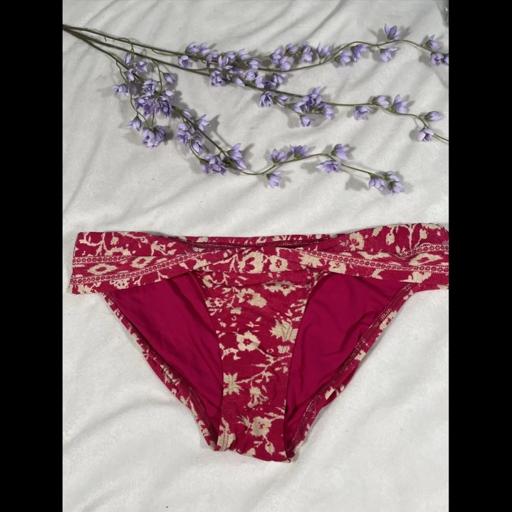 NEW Robin Piccone‎ 'Flora' Twist C Bikini Bottom Fuschia/Cream [SZ Large ]
